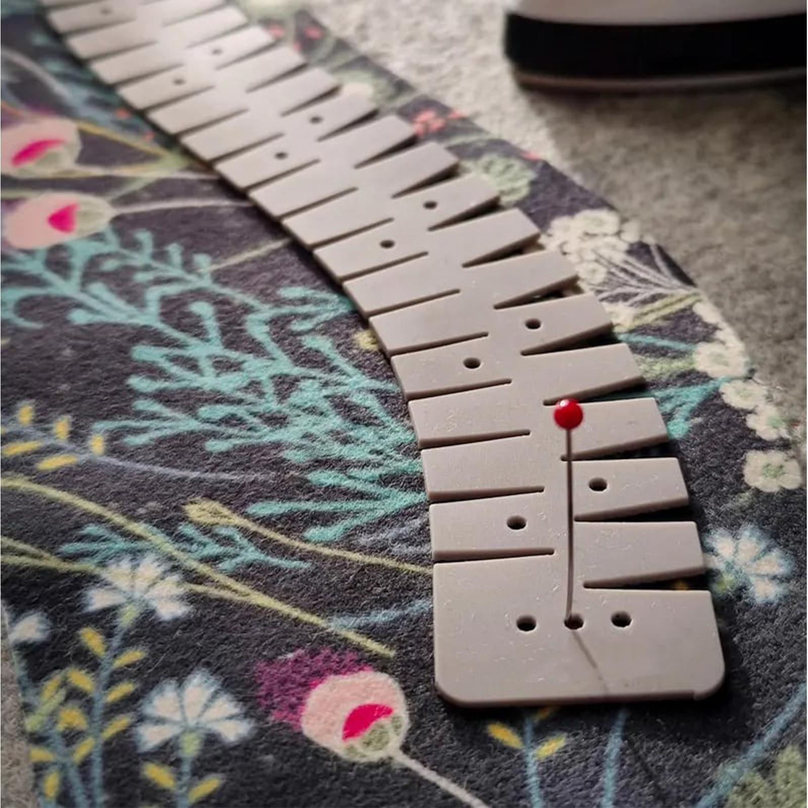 Silicone Hemming Ruler With Ma - огляд і ціна Sewing Necessities